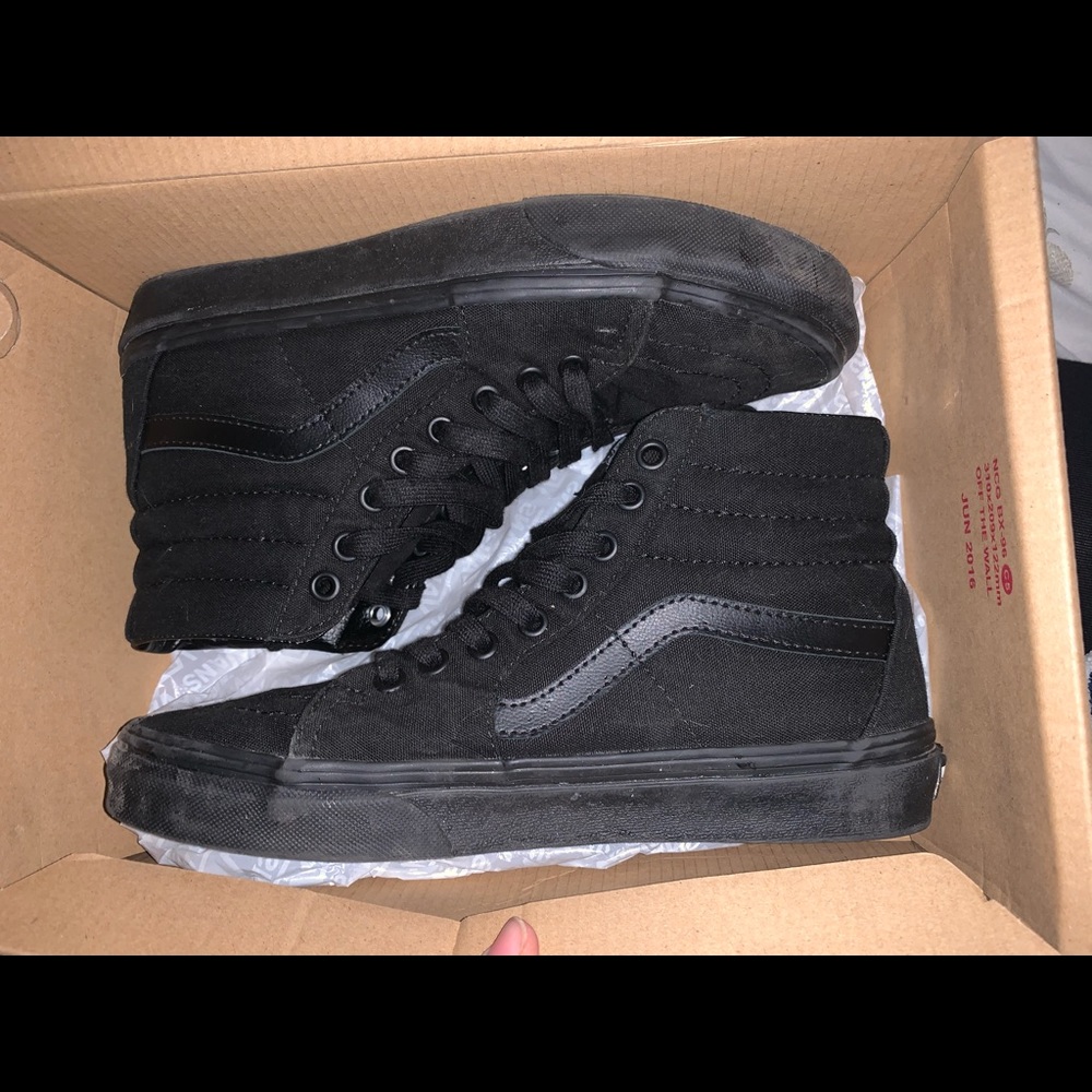 🖤 VANS BLK HI SK8 🖤
